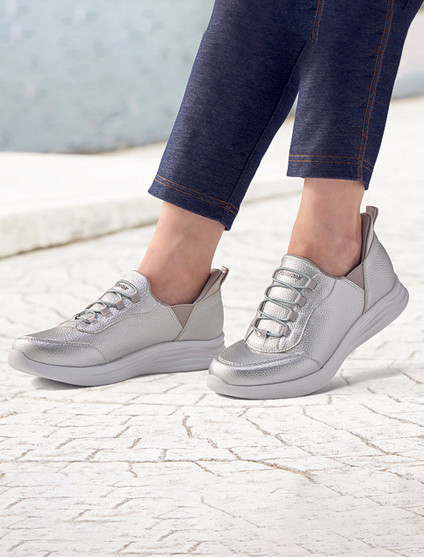 新品　ワンダー　ビッグフット　モカシン　スニーカー　グレー　US9 27cm 新品 ワンダー ビッグフット モカシン スニーカー グレー US9 27cm