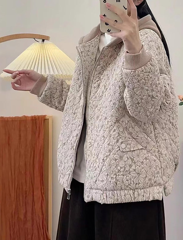 ◇ドルチェ＆ガッバーナ【38】アウター　ノーカラー　スプリングコート　薄手　花柄 齋藤飛鳥がエレガンスを纏う。ピンクと花で色めくドルチェ＆ガッバーナ