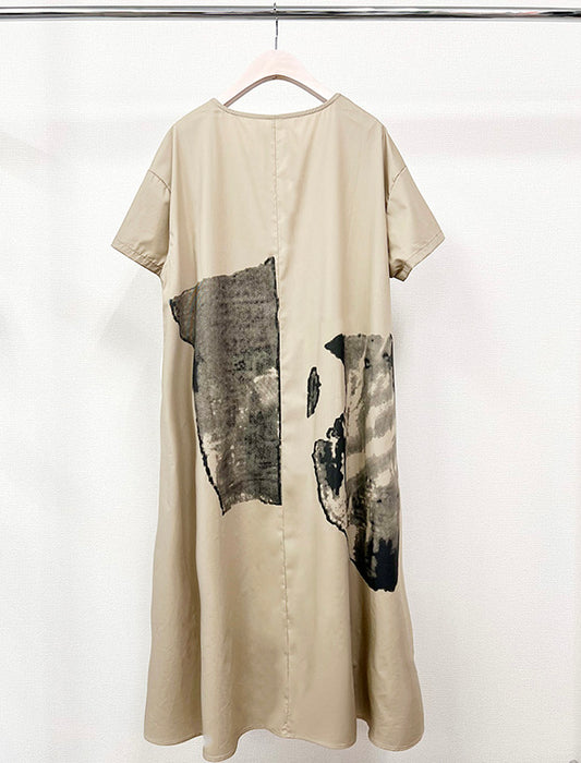 ゆったりモダンプリントワンピース