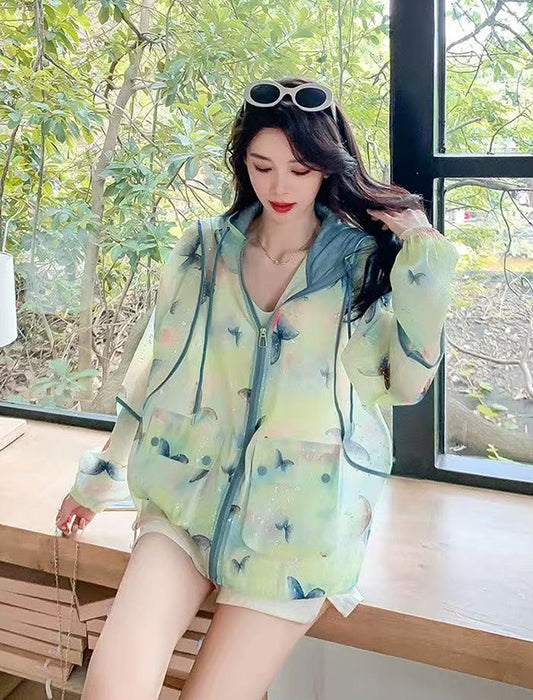 日焼け冷房対策にフード付き軽量アウター　