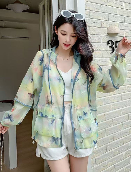 日焼け冷房対策にフード付き軽量アウター　