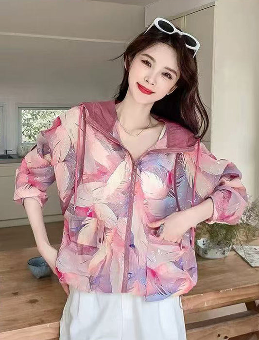 日焼け冷房対策にフード付き軽量アウター　