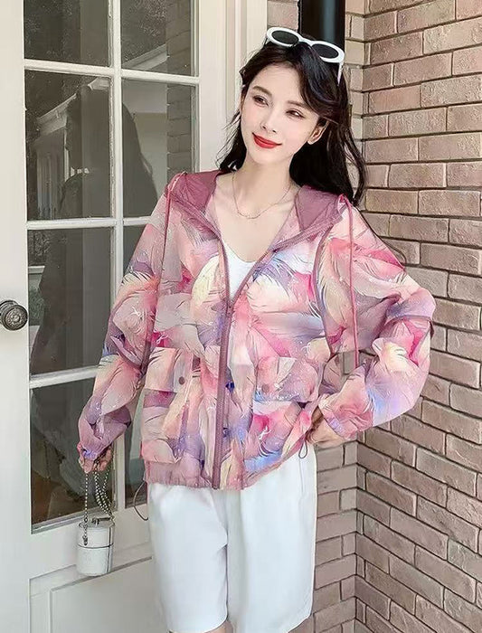 日焼け冷房対策にフード付き軽量アウター　