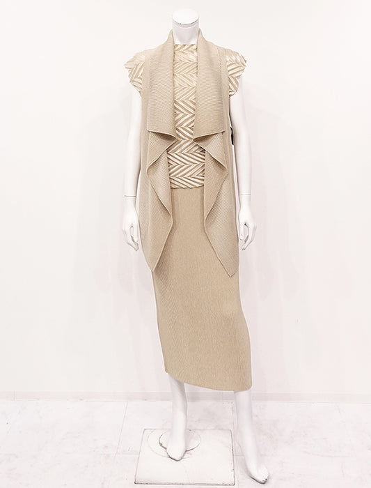 ＜SPECCHIO＞シャトルプリーツ ドレープカラー ベスト