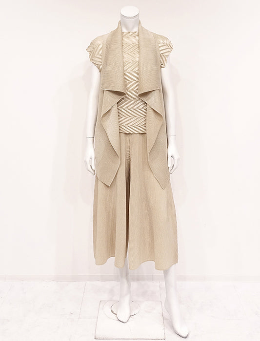 ＜SPECCHIO＞シャトルプリーツ ドレープカラー ベスト