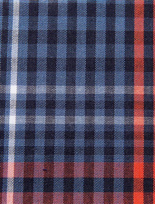 １枚で主役級、マドラスチェックティアードスカート