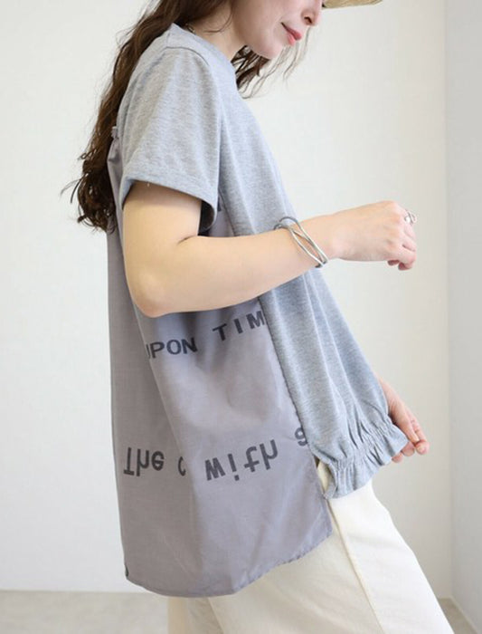 後ろ英字Tシャツ