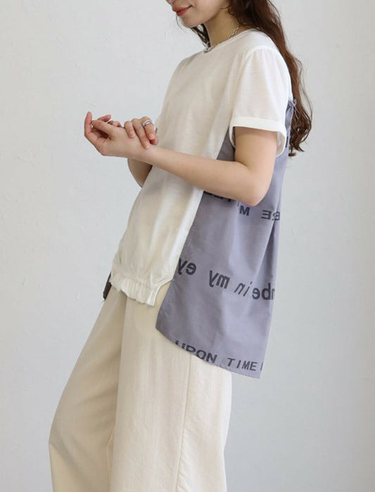 後ろ英字Tシャツ