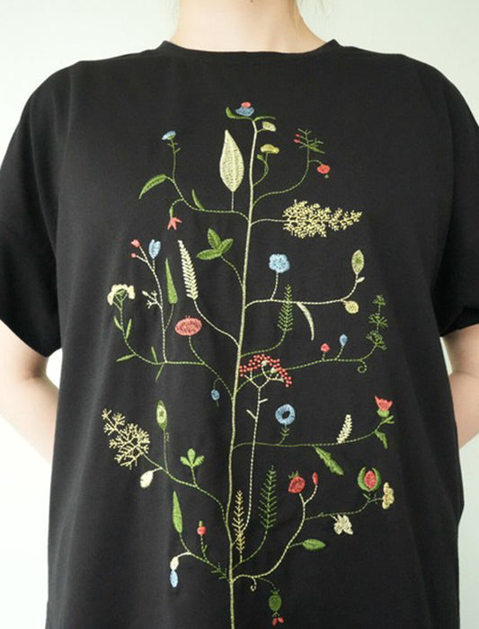 繊細な花柄刺繍カットソー