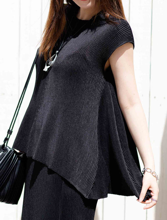 ＜SPECCHIO＞シャトルプリーツ裾フレアブラウス