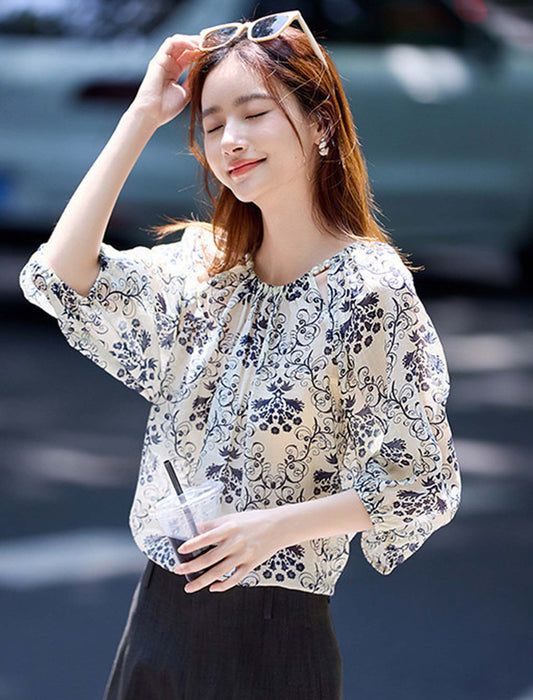 ラウンドネックプリントシャツ