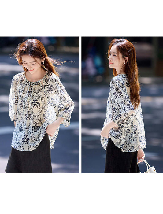 ラウンドネックプリントシャツ