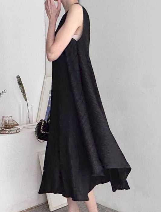 ふんわりシックなプリーツワンピース