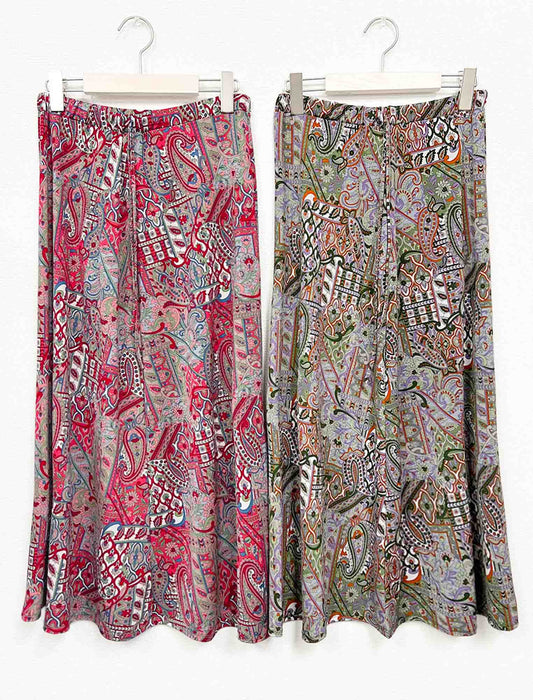 エスニック柄スカート