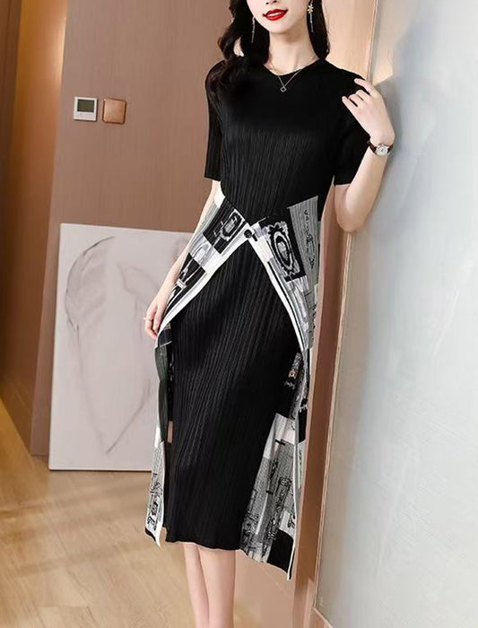 アシンメトリープリーツワンピース