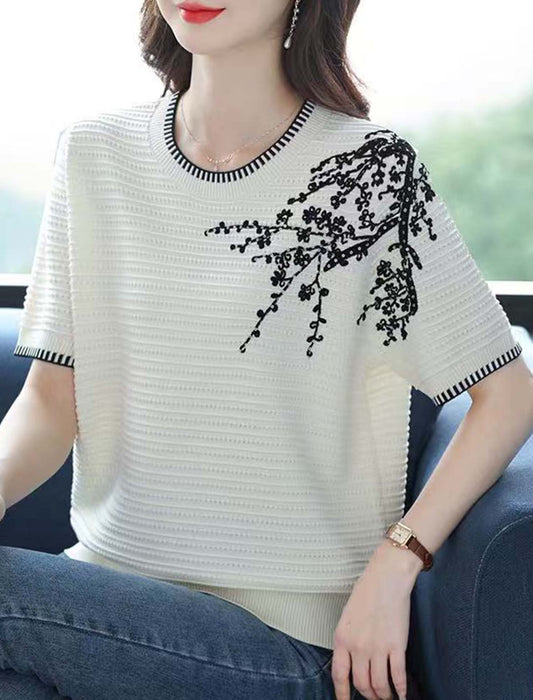 さらり軽やか刺繍映え ニットプルオーバー