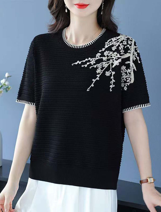 さらり軽やか刺繍映え ニットプルオーバー