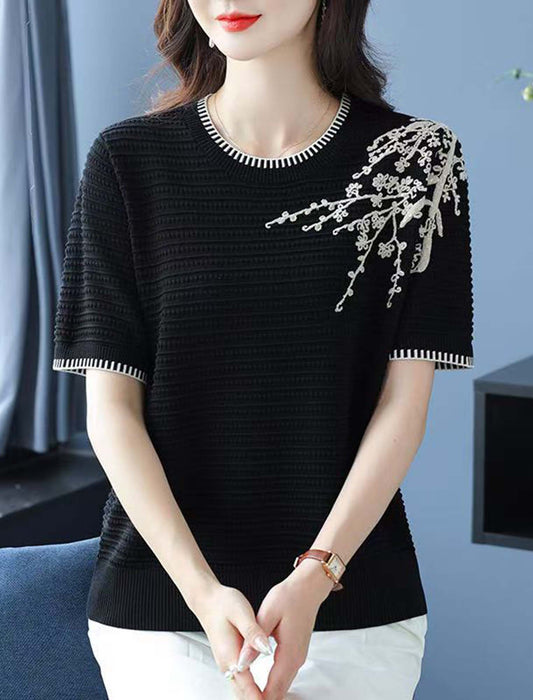 さらり軽やか刺繍映え ニットプルオーバー