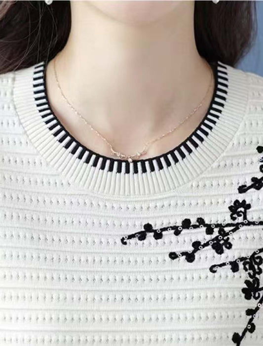 さらり軽やか刺繍映え ニットプルオーバー