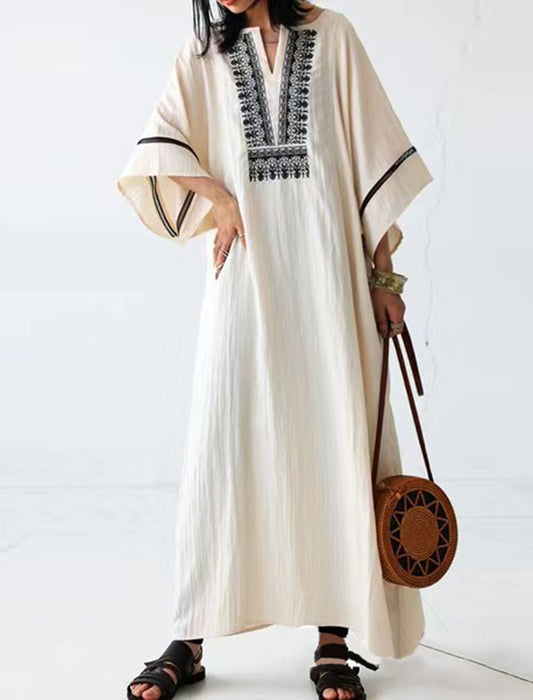 刺繍Vネックワンピース