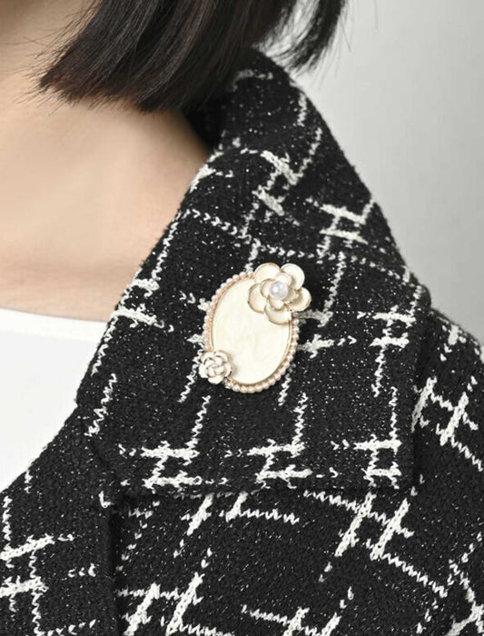 カメリアパールブローチ