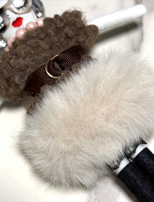 ポンポンスカートメガネちゃんチャーム