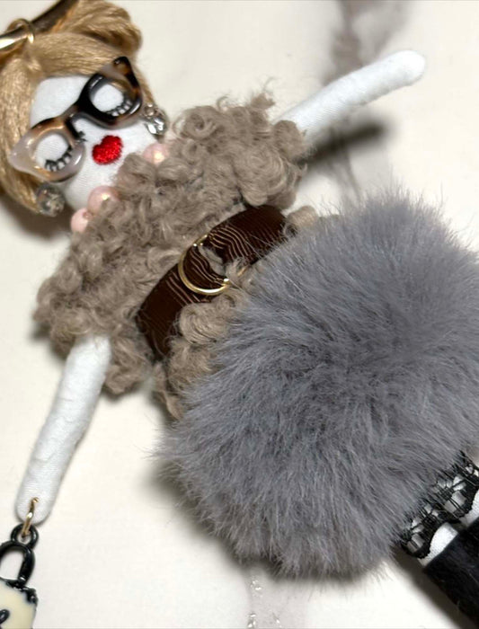 ポンポンスカートメガネちゃんチャーム