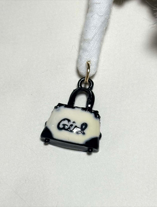 ポンポンスカートメガネちゃんチャーム