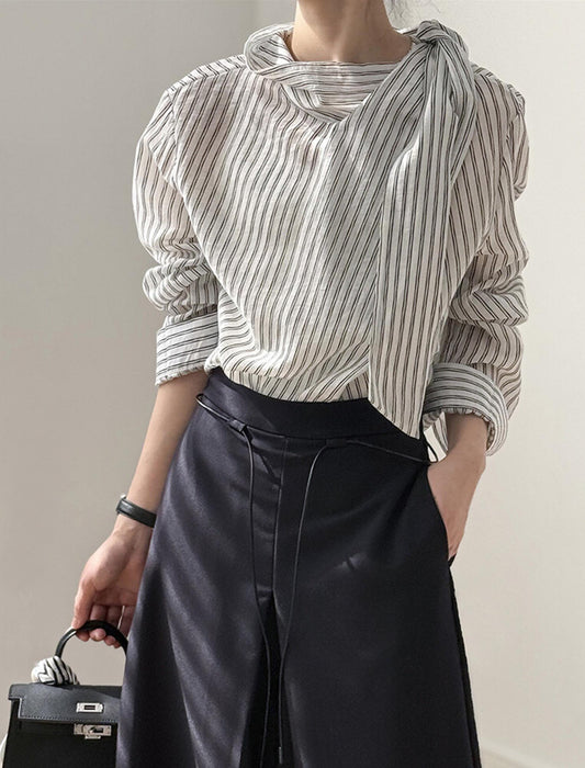 ストライプ柄×リボンネックブラウス