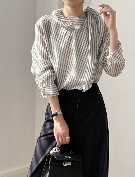 ストライプ柄×リボンネックブラウス