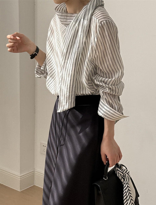 ストライプ柄×リボンネックブラウス