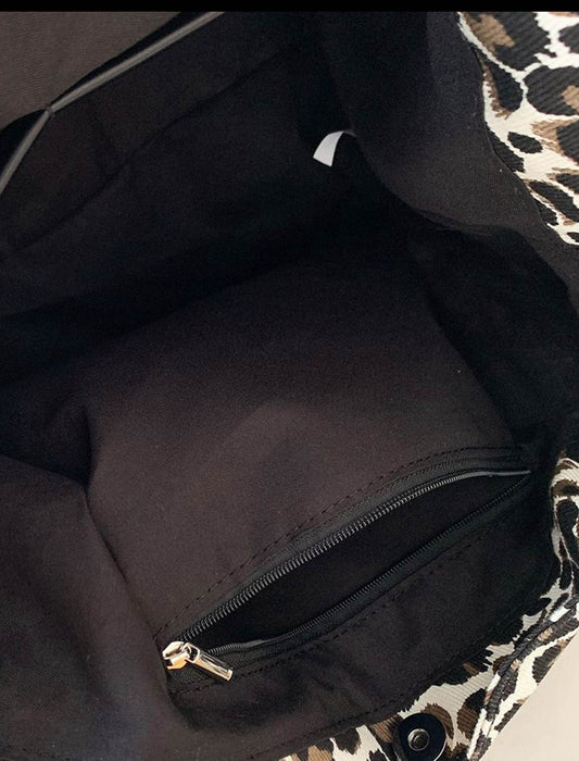 大人のレオパードバッグ