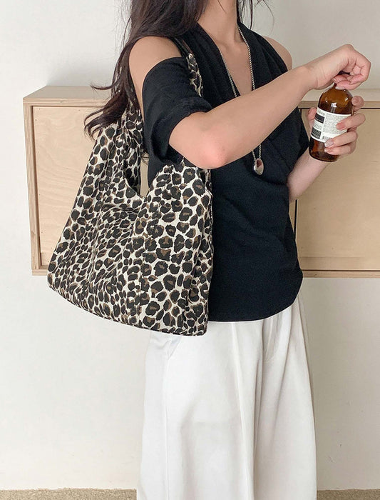 大人のレオパードバッグ