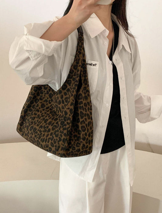 大人のレオパードバッグ