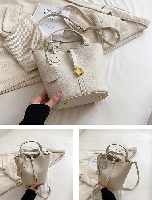 タッセル&ニコちゃん付き2wayトートバッグ