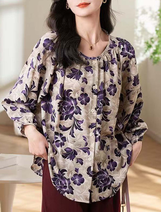アウターにもなるフラワープリントブラウス