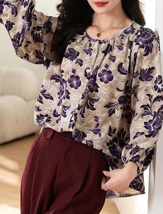 アウターにもなるフラワープリントブラウス