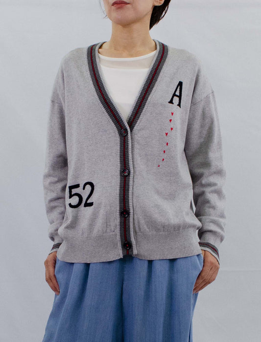 Vネックロゴハートカーディガン