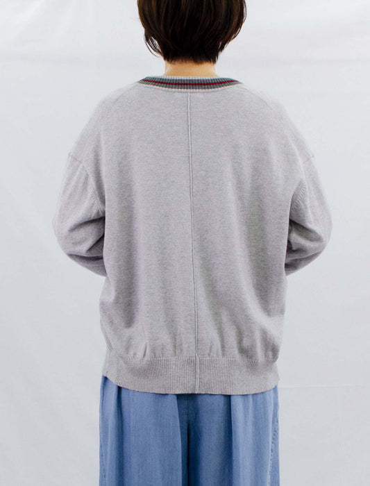 Vネックロゴハートカーディガン