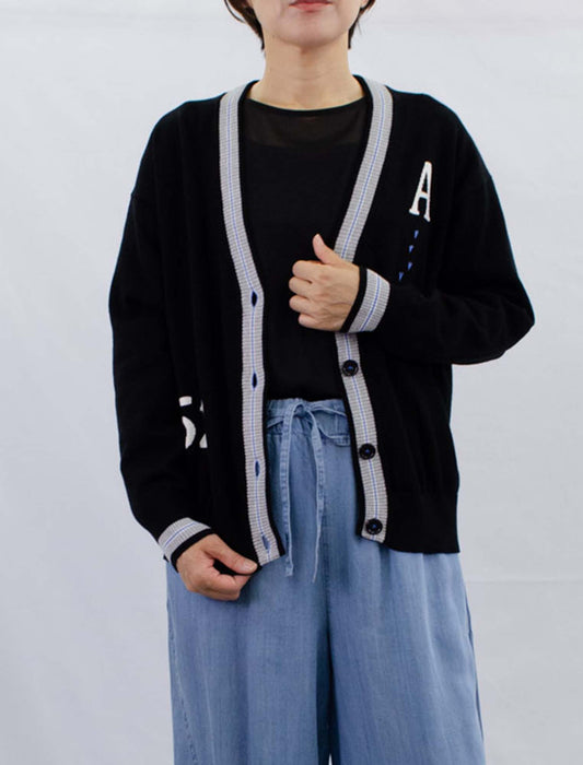 Vネックロゴハートカーディガン