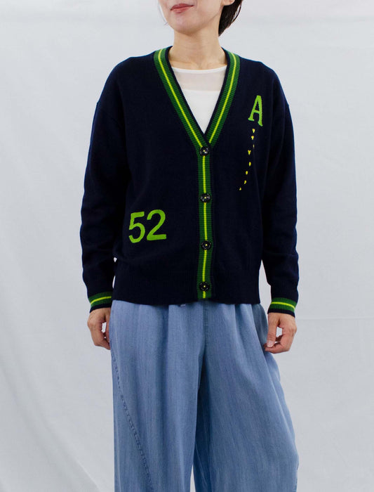 Vネックロゴハートカーディガン