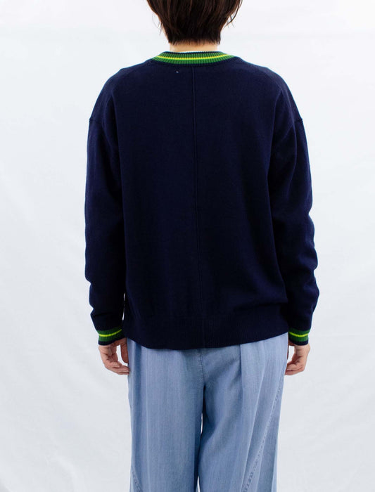 Vネックロゴハートカーディガン