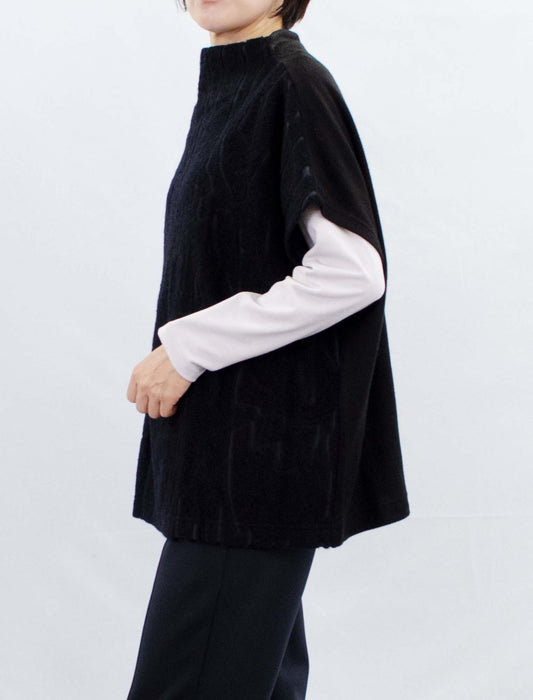 ボトルネック幾何学編み地チュニック