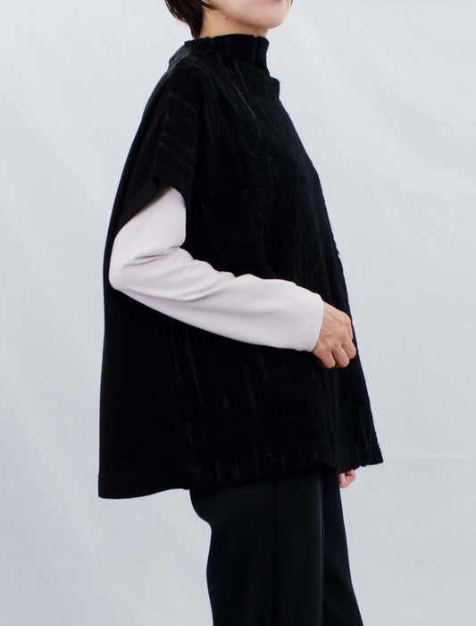 ボトルネック幾何学編み地チュニック