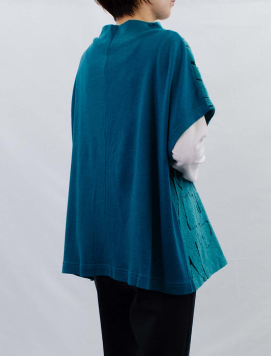 ボトルネック幾何学編み地チュニック