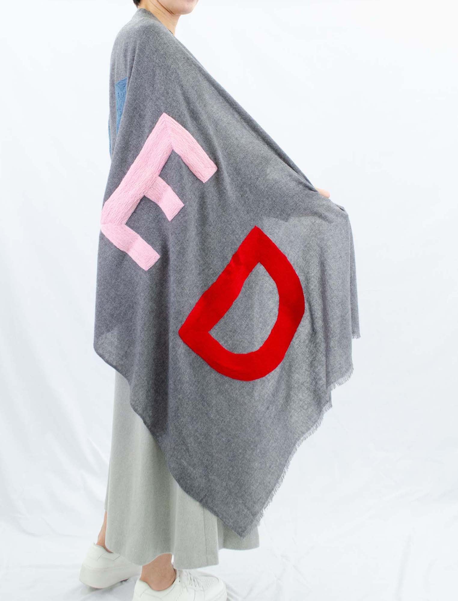 LOVEDカラフルロゴストール | Northmall(ノースモール)暮らし LOVEDカラフルロゴストール | Northmall(ノースモール)暮らし