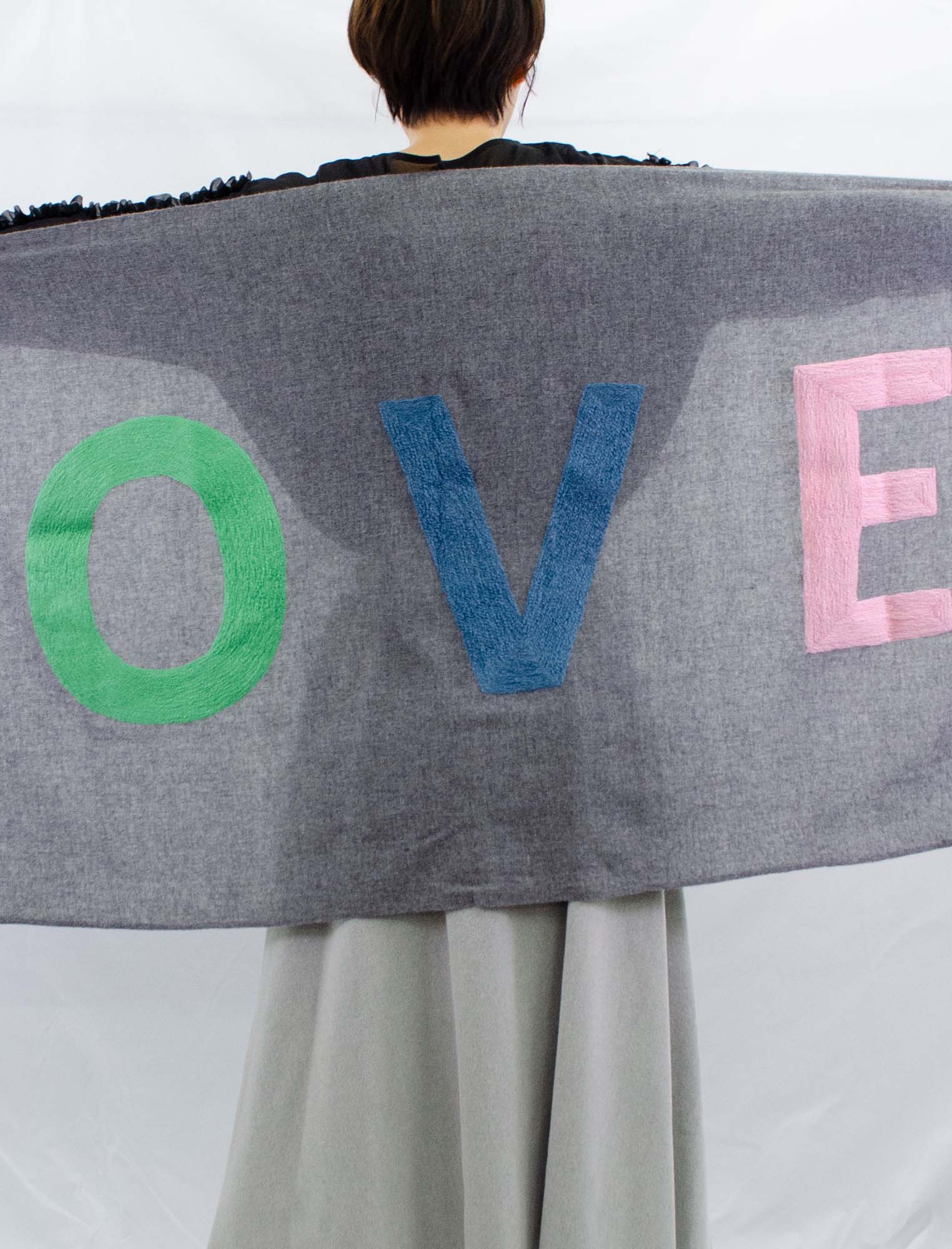 LOVEDカラフルロゴストール | Northmall(ノースモール)暮らし LOVEDカラフルロゴストール | Northmall(ノースモール)暮らし