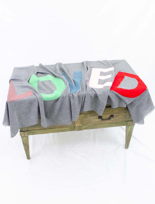 LOVEDカラフルロゴストール