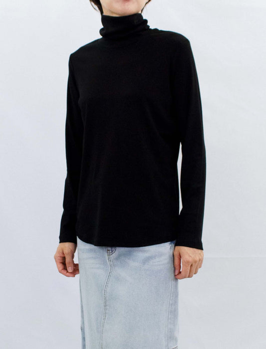 タートル無地カットソー