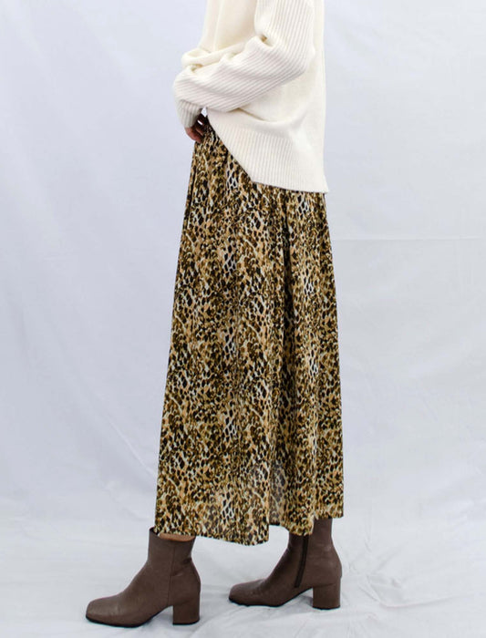 ペイント柄スカート